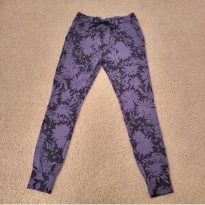 Sundry Tropical Floral Joggers Navy Periwinkle Size XS NWT